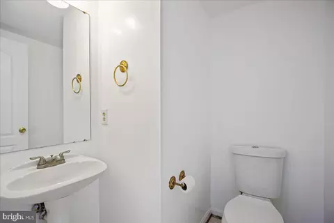5242 Daventry Ter, District Heights, MD 20747 photo 9