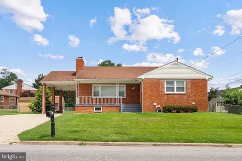 Exterior - 5912 Alan Dr, Clinton, MD 20735 photo 1 of 9