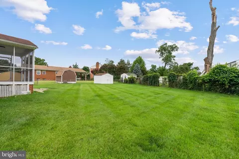 Exterior - 5912 Alan Dr, Clinton, MD 20735 photo 7 of 9