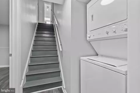 Entry Way - 5912 Alan Dr, Clinton, MD 20735 photo 3 of 4