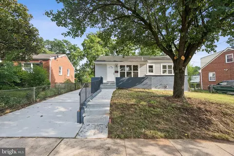 5513 Kennedy St, Riverdale, MD 20737