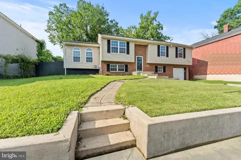 5909 K St, Capitol Heights, MD 20743