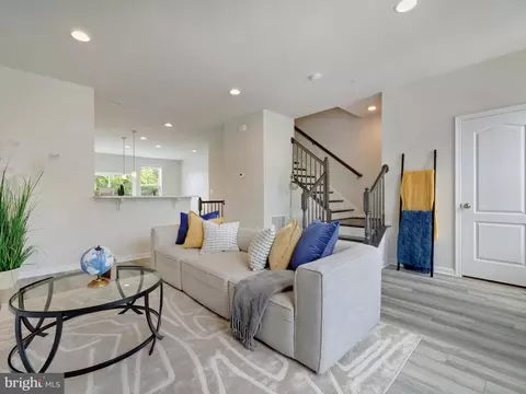 3404 Gentle Breeze Dr, Marlboro, MD 20772
