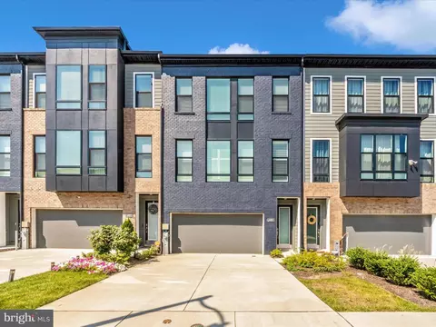 605 Glen Lake Dr, Bowie, MD 20716