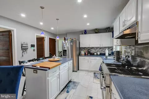 Kitchen - 8610 Briarcroft Ln, Laurel, MD 20708 photo 4 of 4