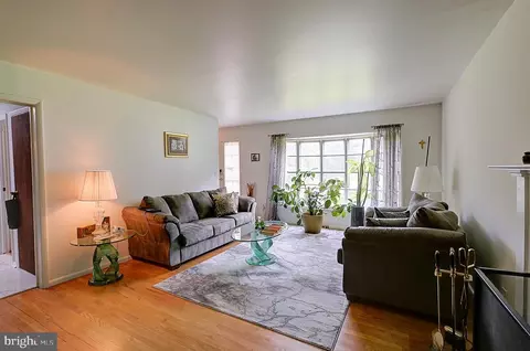 Living - 8610 Briarcroft Ln, Laurel, MD 20708 photo 1 of 2