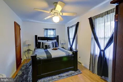 Bedroom - 8610 Briarcroft Ln, Laurel, MD 20708 photo 4 of 4