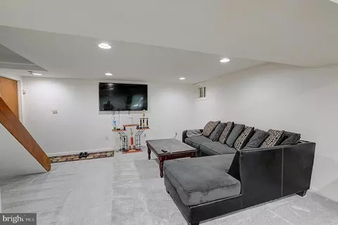 Living - 8610 Briarcroft Ln, Laurel, MD 20708 photo 2 of 2