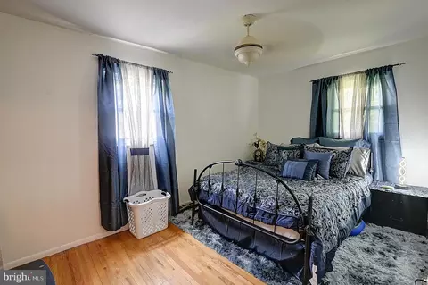 Bedroom - 8610 Briarcroft Ln, Laurel, MD 20708 photo 2 of 4
