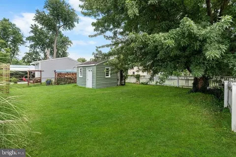 Exterior - 38 4th St, Laurel, MD 20707 photo 4 of 7
