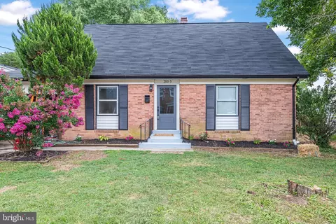 200 12 11th St, Laurel, MD 20707