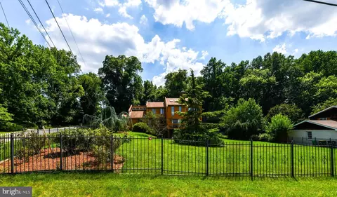 500 River Bend Rd, Fort Washington, MD 20744