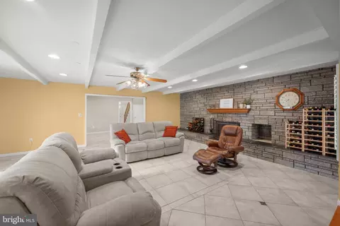 3402 Morlock Ln, Bowie, MD 20715 photo 9