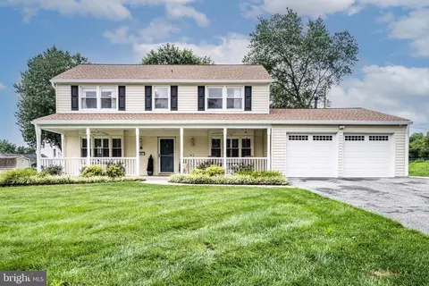 3402 Morlock Ln, Bowie, MD 20715 photo 2
