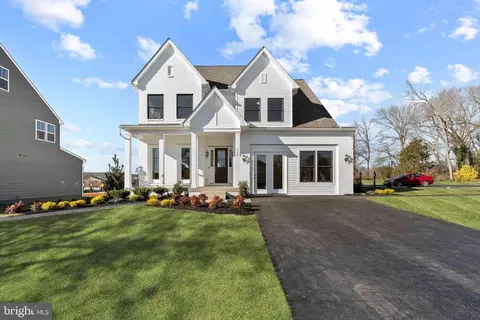 10923 Golden Glow Ave, Marlboro, MD 20774