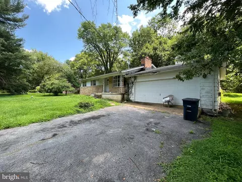 14101 Town Farm Rd, Marlboro, MD 20774