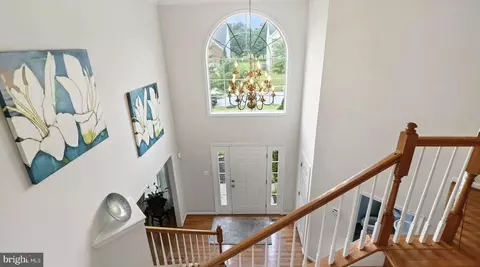 Entry Way - 13511 Bermingham Manor Dr, Laurel, MD 20708 photo 4 of 16
