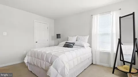 Bedroom - 13511 Bermingham Manor Dr, Laurel, MD 20708 photo 6 of 7
