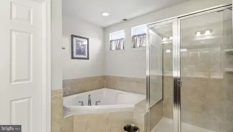 Bath - 13511 Bermingham Manor Dr, Laurel, MD 20708 photo 1 of 3