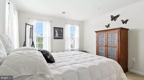 Bedroom - 13511 Bermingham Manor Dr, Laurel, MD 20708 photo 5 of 7