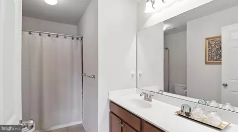 Bath - 13511 Bermingham Manor Dr, Laurel, MD 20708 photo 2 of 3