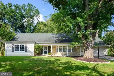 12128 Long Ridge Ln, Bowie, MD 20715