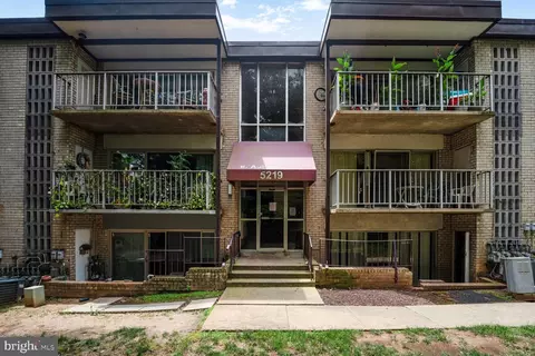 5219 Newton St #103, Bladensburg, MD 20710