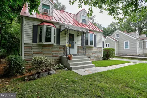 9244 Annapolis Rd, Lanham, MD 20706