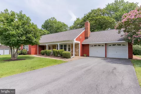 Exterior - 12803 Cedarbrook Ln, Laurel, MD 20708 photo 2 of 5