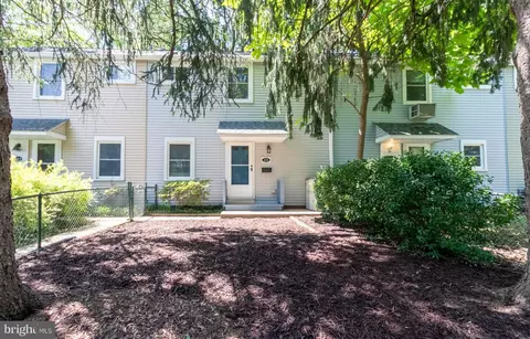 14 K Ridge Rd, Greenbelt, MD 20770