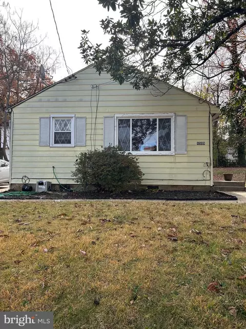 6509 Seat Pleasant Dr, Capitol Heights, MD 20743