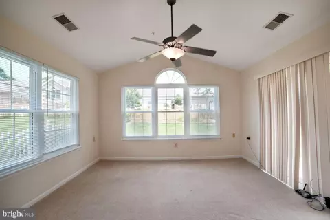 7412 Berryleaf Dr, Laurel, MD 20707 photo 11