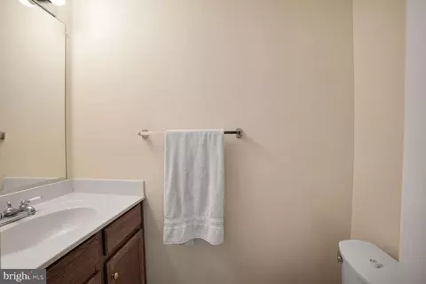 7412 Berryleaf Dr, Laurel, MD 20707 photo 12