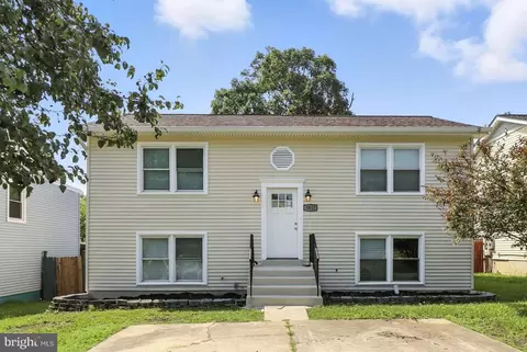 5817 Sheriff Rd, Capitol Heights, MD 20743