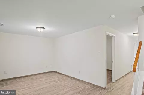 Living - 14201 Oakpointe Dr, Laurel, MD 20707 photo 7 of 7