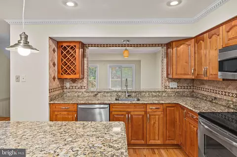 Kitchen - 14201 Oakpointe Dr, Laurel, MD 20707 photo 2 of 2
