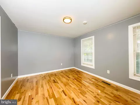 Bedroom - 3703 Endicott Pl, Springdale, MD 20774 photo 8 of 10
