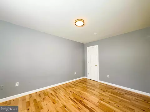 Bedroom - 3703 Endicott Pl, Springdale, MD 20774 photo 6 of 10
