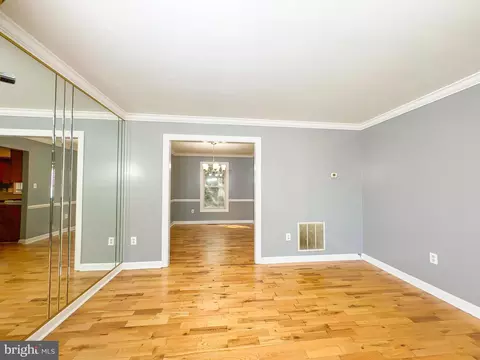 Living - 3703 Endicott Pl, Springdale, MD 20774 photo 7 of 9