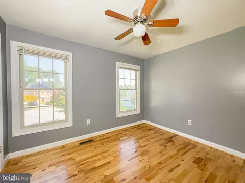 Bedroom - 3703 Endicott Pl, Springdale, MD 20774 photo 3 of 10