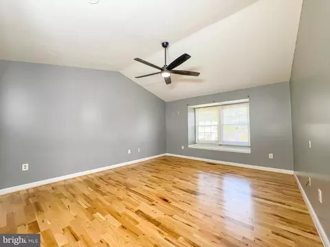 Living - 3703 Endicott Pl, Springdale, MD 20774 photo 9 of 9