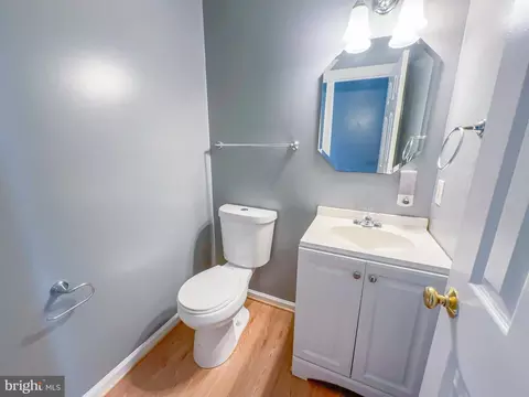 Bath - 3703 Endicott Pl, Springdale, MD 20774 photo 5 of 5