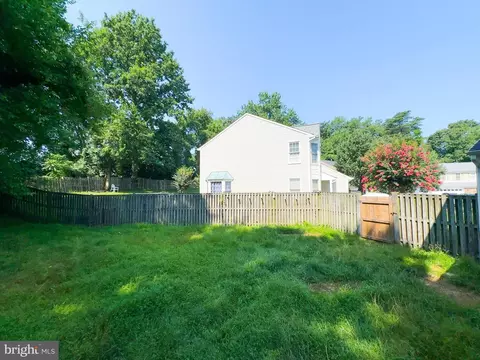 Exterior - 3703 Endicott Pl, Springdale, MD 20774 photo 4 of 6