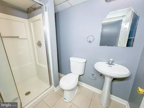 Bath - 3703 Endicott Pl, Springdale, MD 20774 photo 1 of 5
