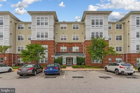 14000 New Acadia Ln #205, Marlboro, MD 20774