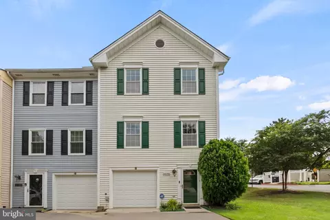 14255 Oxford Dr, Laurel, MD 20707