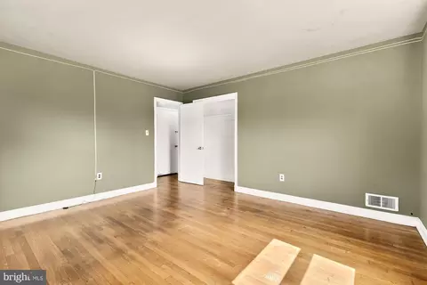 Bedroom - 7302 Riverdale Rd, Lanham, MD 20706 photo 3 of 6