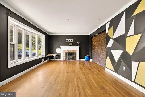 Living - 7302 Riverdale Rd, Lanham, MD 20706 photo 1 of 4