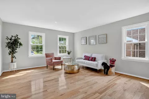 Living - 1758 Albert Dr, Bowie, MD 20721 photo 3 of 5