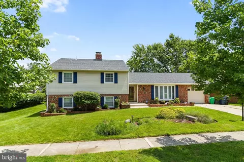 112 Weymouth St, Marlboro, MD 20774